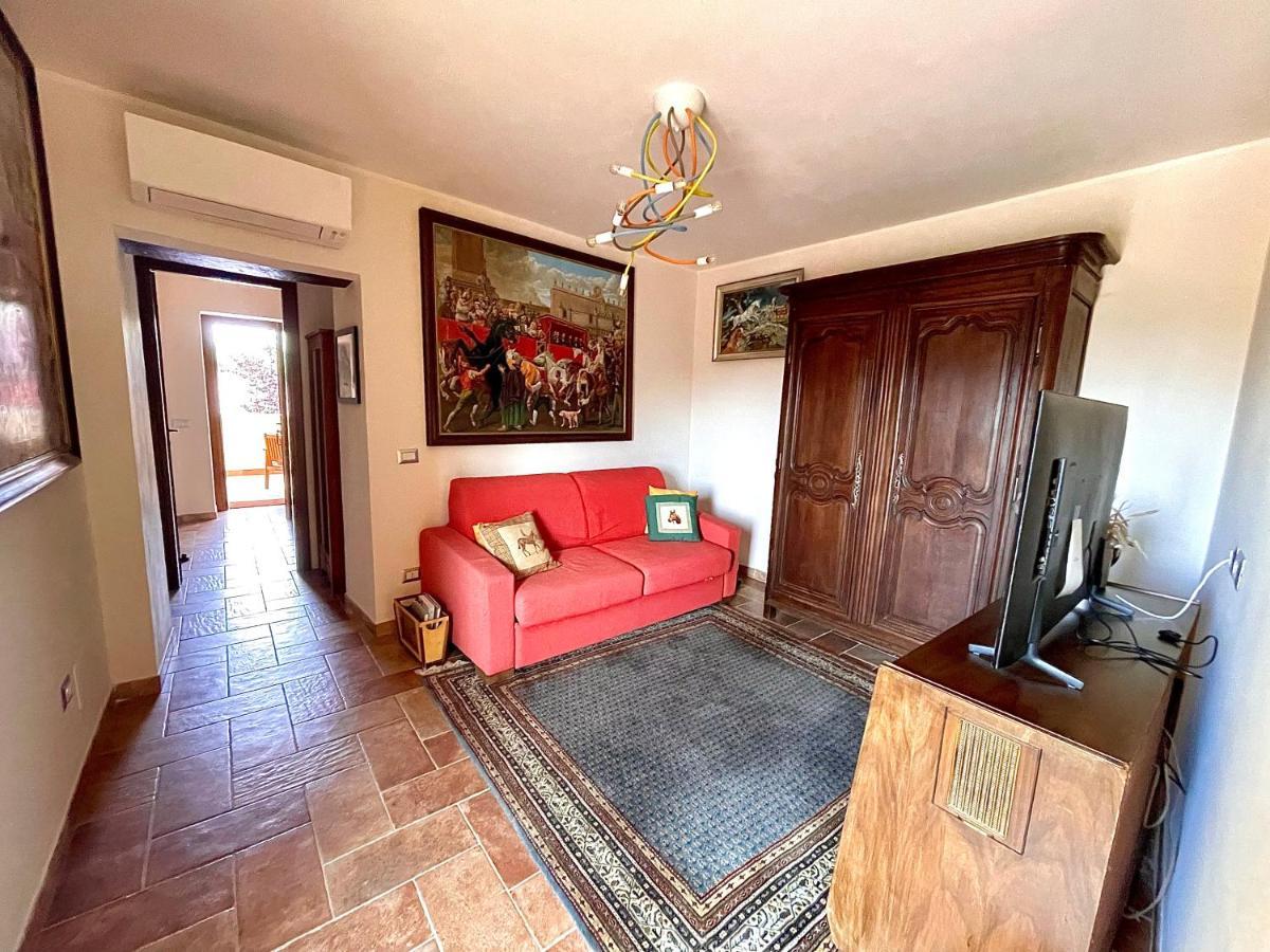 Donna Vittori - Borgo Agricolo Aparthotel Paliano Kültér fotó